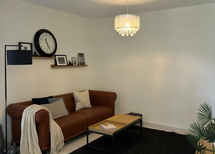 Huegel Blick Apartament *